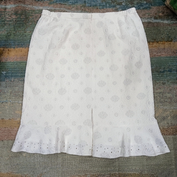 Sera Fina Women Crepe Puff White Silver Thread Eyelets Midi Skirt Size 24 *New* - Picture 3 of 8